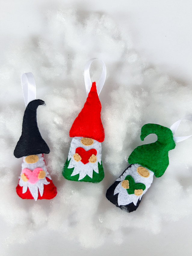 how to make felt gnomes for Christmas Free Pattern-1